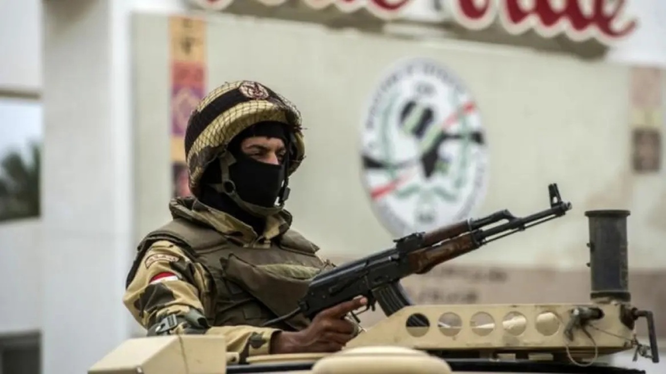 Foto nga burimi: Egjipti miraton mbështetjen ushtarake për Arabinë Saudite, rrezikohet përfshirja në konfliktin me Huthit