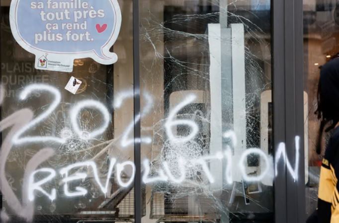 Të rinjtë kundër krizës së arsimit dhe kostos së jetesës, pse e gjithë Europa po proteston?