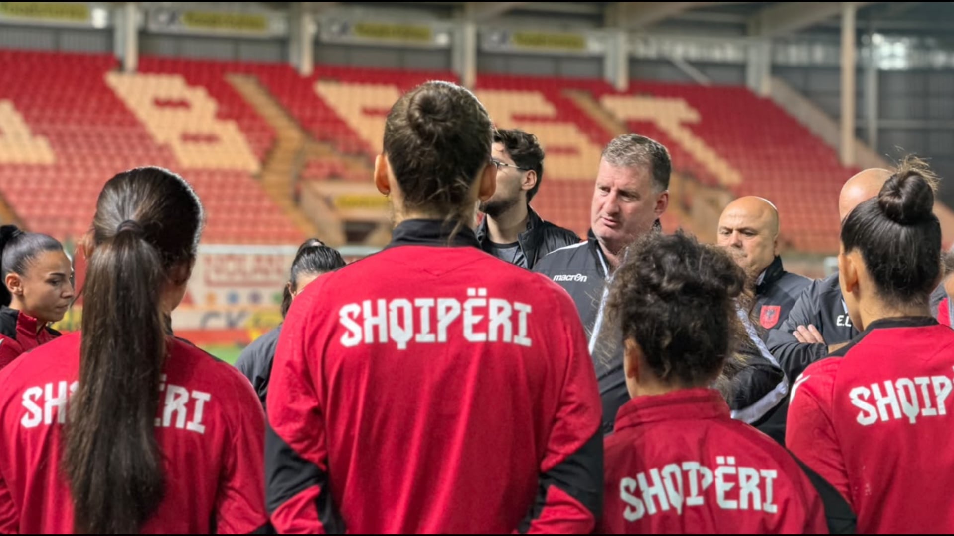 Kombëtarja e vajzave në playoff in e Botërorit  trajneri Grima para sfidës me Uellsin  Pse të mos shpresojmë  në futboll gjithçka arrihet