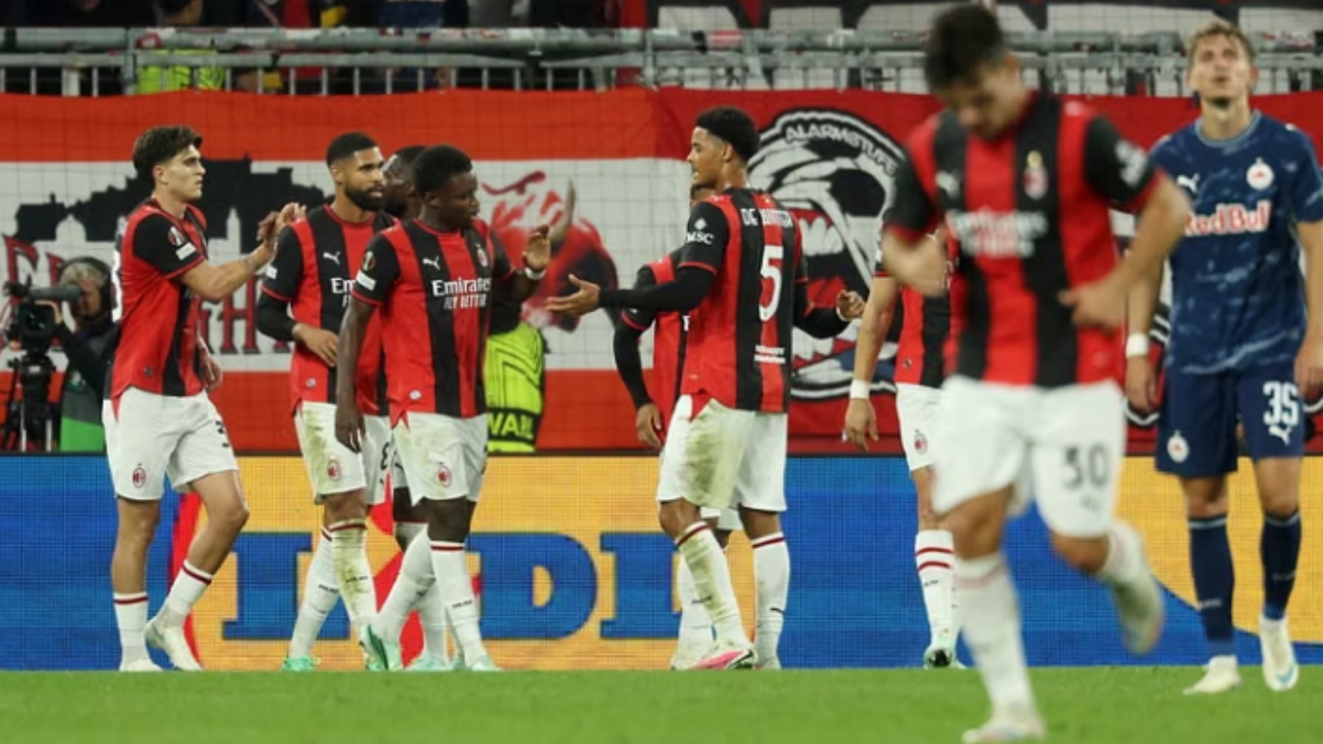 europa-league-milan-harron-benfica-shpartallon-salzburg-fitojne-lyon-dhe-bayer-leverkusen