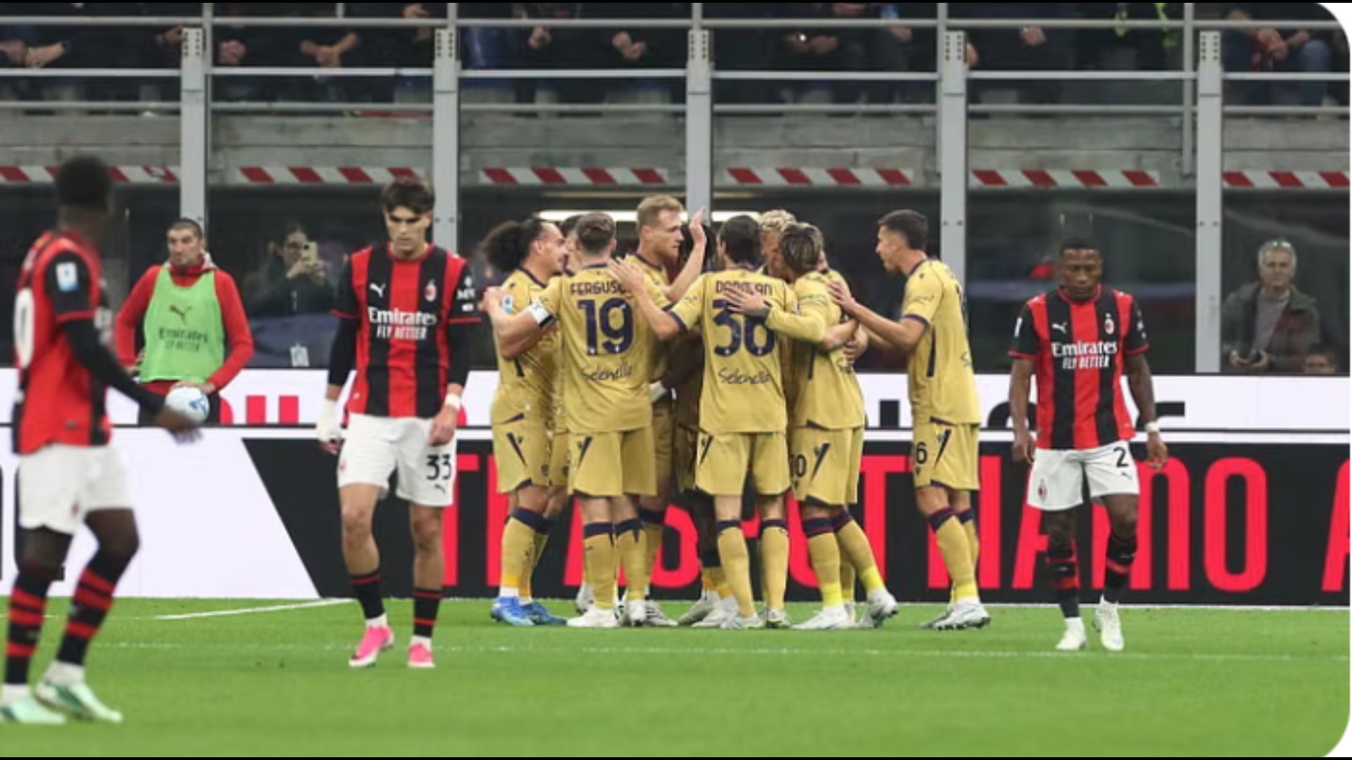 Foto nga burimi: Serie A/ Milan ul kokën në San Siro, Bologna e ndëshkon me tregolëshin e Mbangula