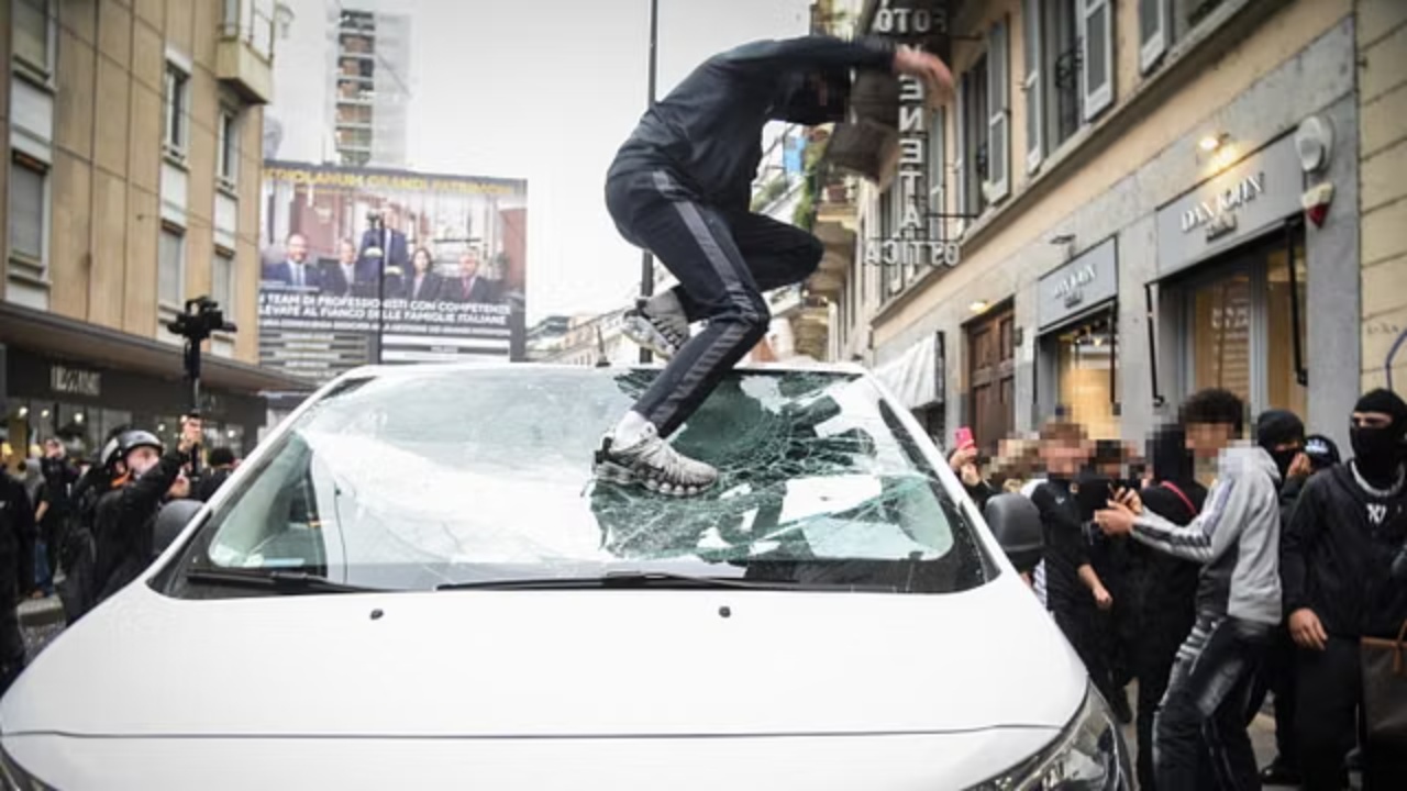 Foto nga burimi: Trazirat në Milano gjatë fundjavës, çfarë dënimesh rrezikojnë 34 të miturit e arrestuar