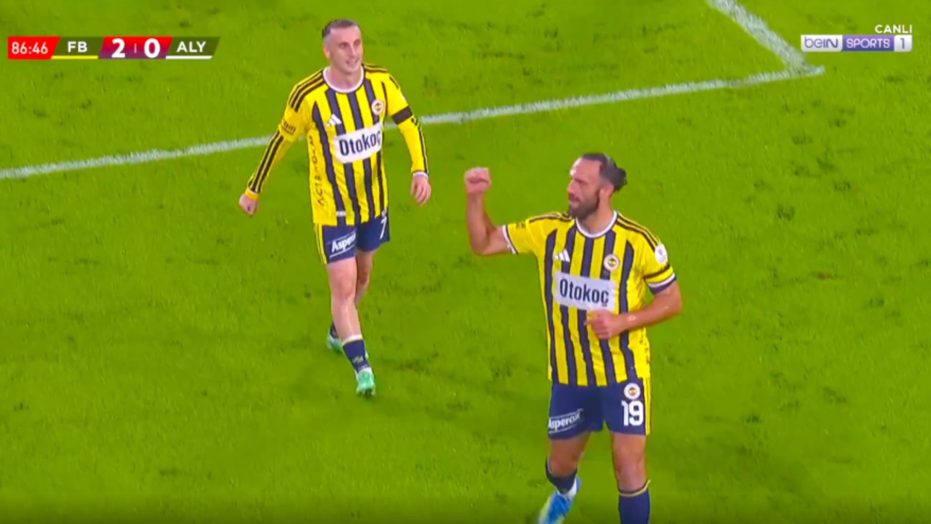 vedat-muriqi-le-gjurme-ne-fitoren-e-fenerbahce-shenon-golin-e-7-ne-8-jave-video