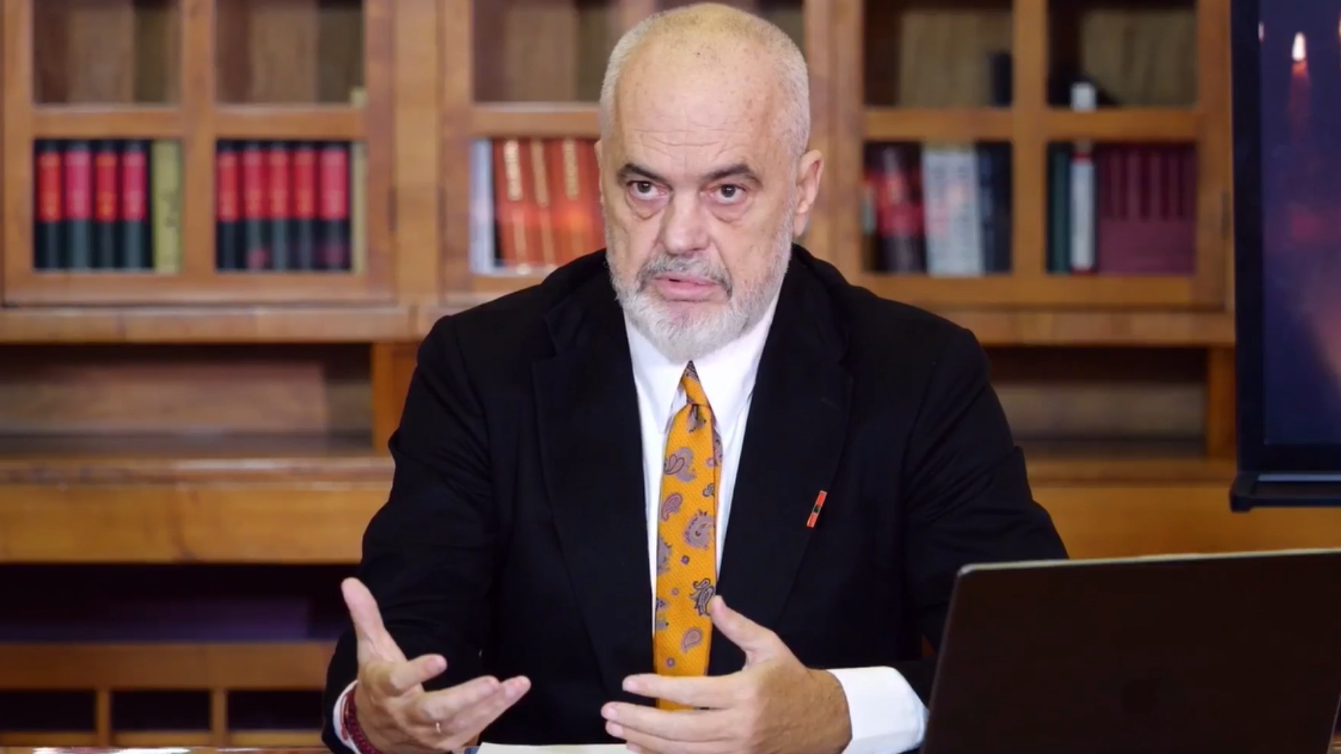 “Kush mendon që gjunjëzon shtetin bën kalkulimin e gabuar”, Rama paralajmëron: Do t’a paguajë në një sërë formash