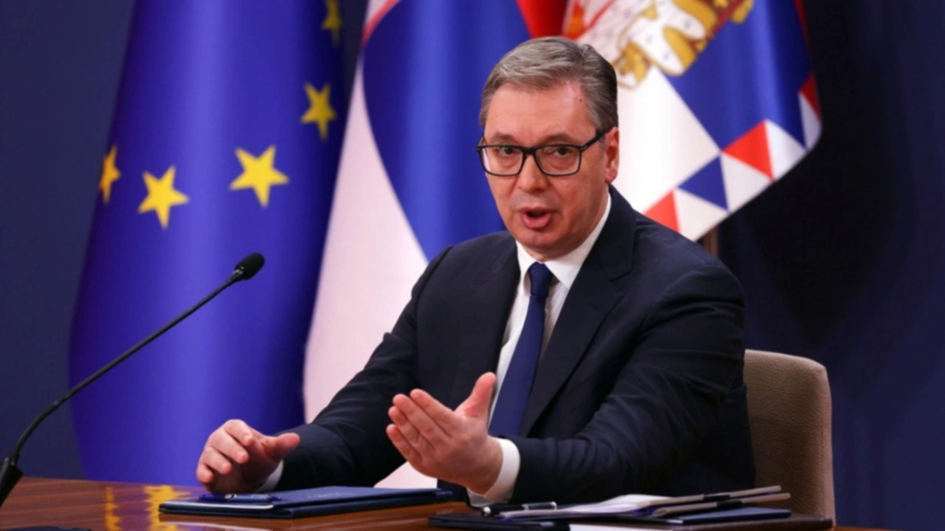 Rezultatet e para në Serbi  Lista Studentore pritet të marrë 52   Vuçiç vetëm 39   ja në sa mandate do të përkthehen në parlament