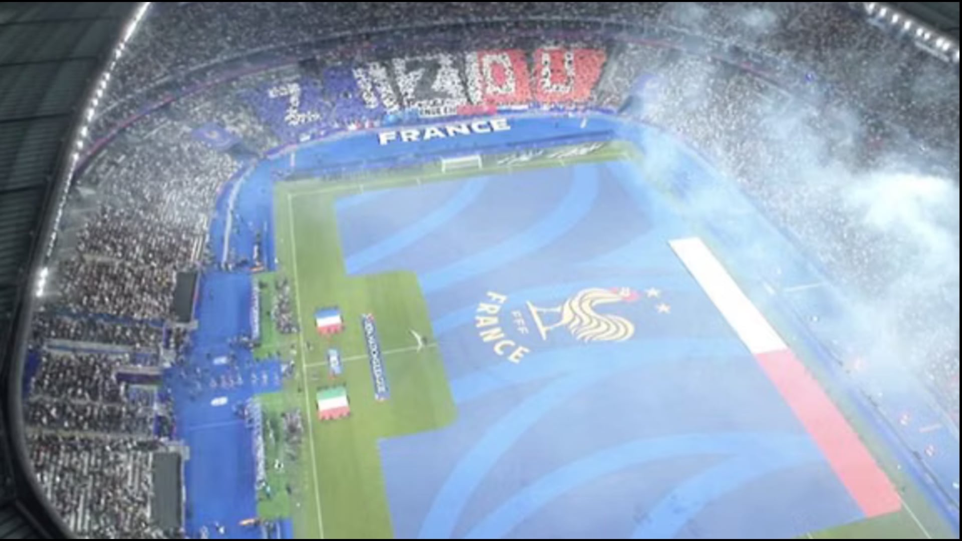 Franca  ovacione dhe parrulla  pritje madhështore për Zidane në Stade de France